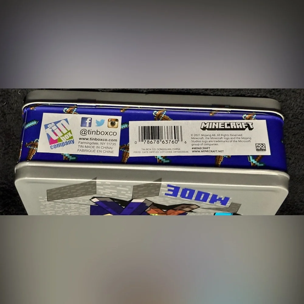 Minecraft Tin Box Lunch Box - Picture 4 of 4